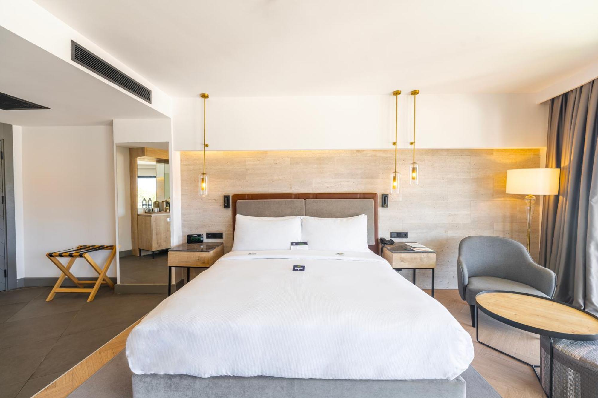 Doubletree By Hilton Antalya-kemer אתר נופש קמר